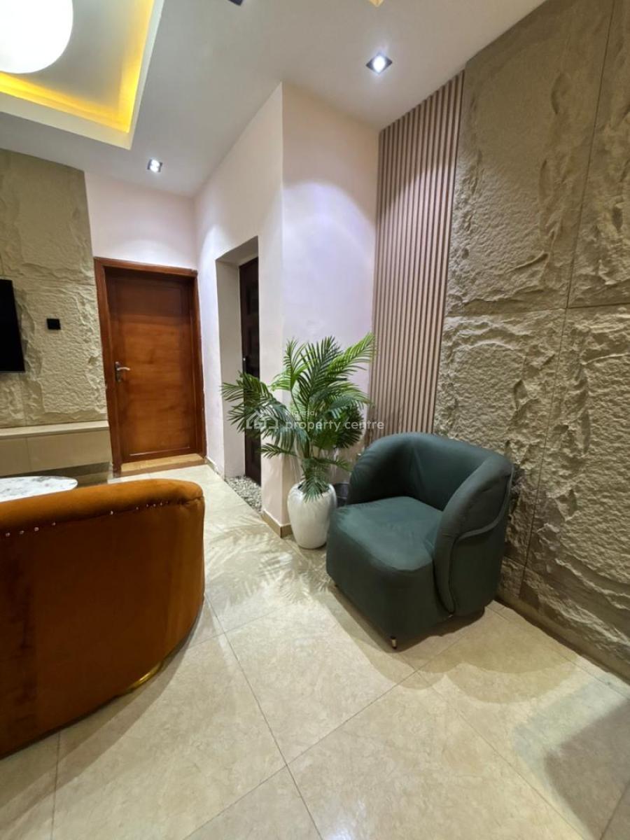 Beautifully Furnished Cozy One Bedroom Apartment, Kenneth Agbakuru Street, Lekki Phase 1, Lekki, Lagos, Flat / Apartment Short Let