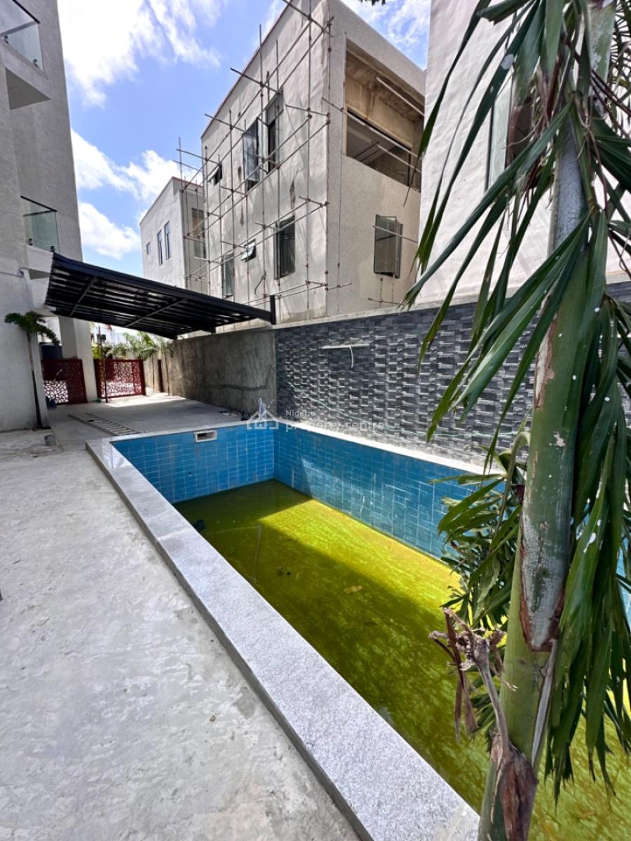Spacious and Fully Serviced 2bedroom Apartment, Off Freedom Way, Lekki, Lekki, Lagos, Block of Flats for Sale
