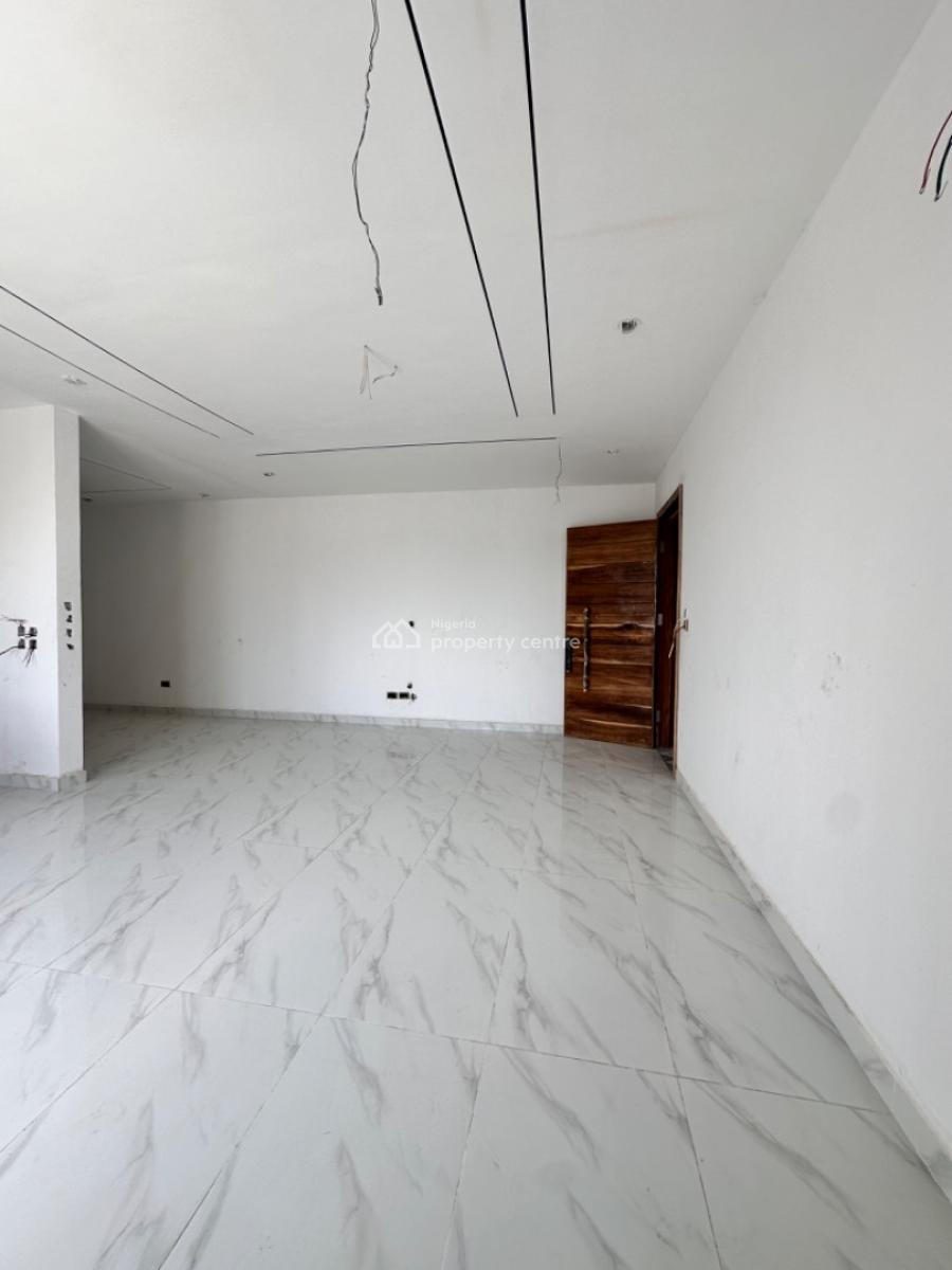 Spacious and Fully Serviced 2bedroom Apartment, Off Freedom Way, Lekki, Lekki, Lagos, Block of Flats for Sale