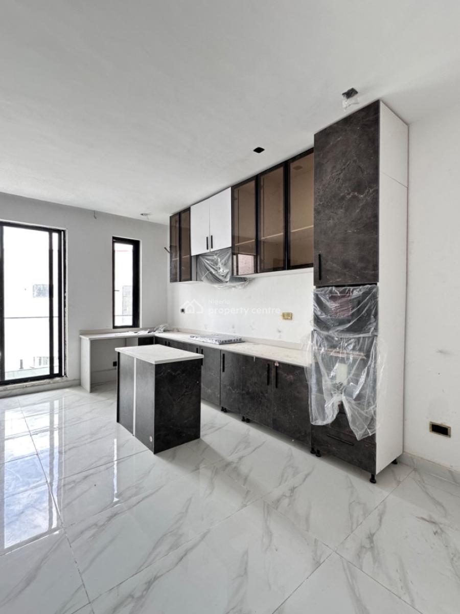 Spacious and Fully Serviced 2bedroom Apartment, Off Freedom Way, Lekki, Lekki, Lagos, Block of Flats for Sale