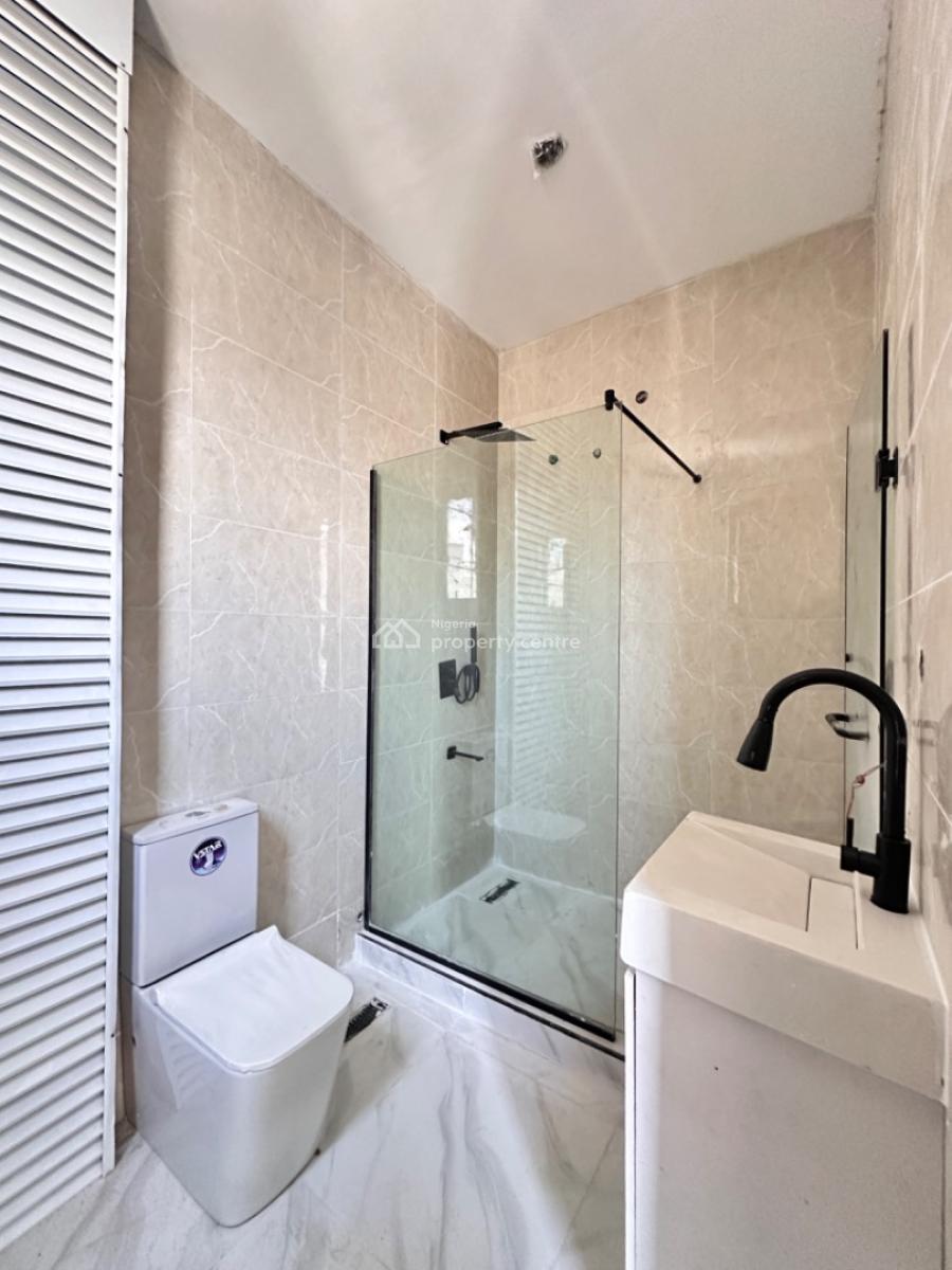 Spacious and Fully Serviced 2bedroom Apartment, Off Freedom Way, Lekki, Lekki, Lagos, Block of Flats for Sale