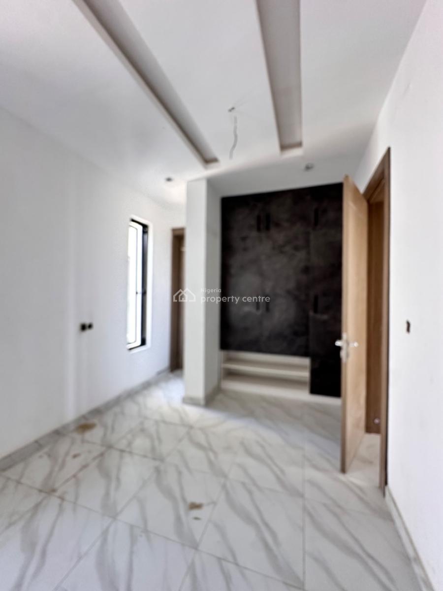 Spacious and Fully Serviced 2bedroom Apartment, Off Freedom Way, Lekki, Lekki, Lagos, Block of Flats for Sale