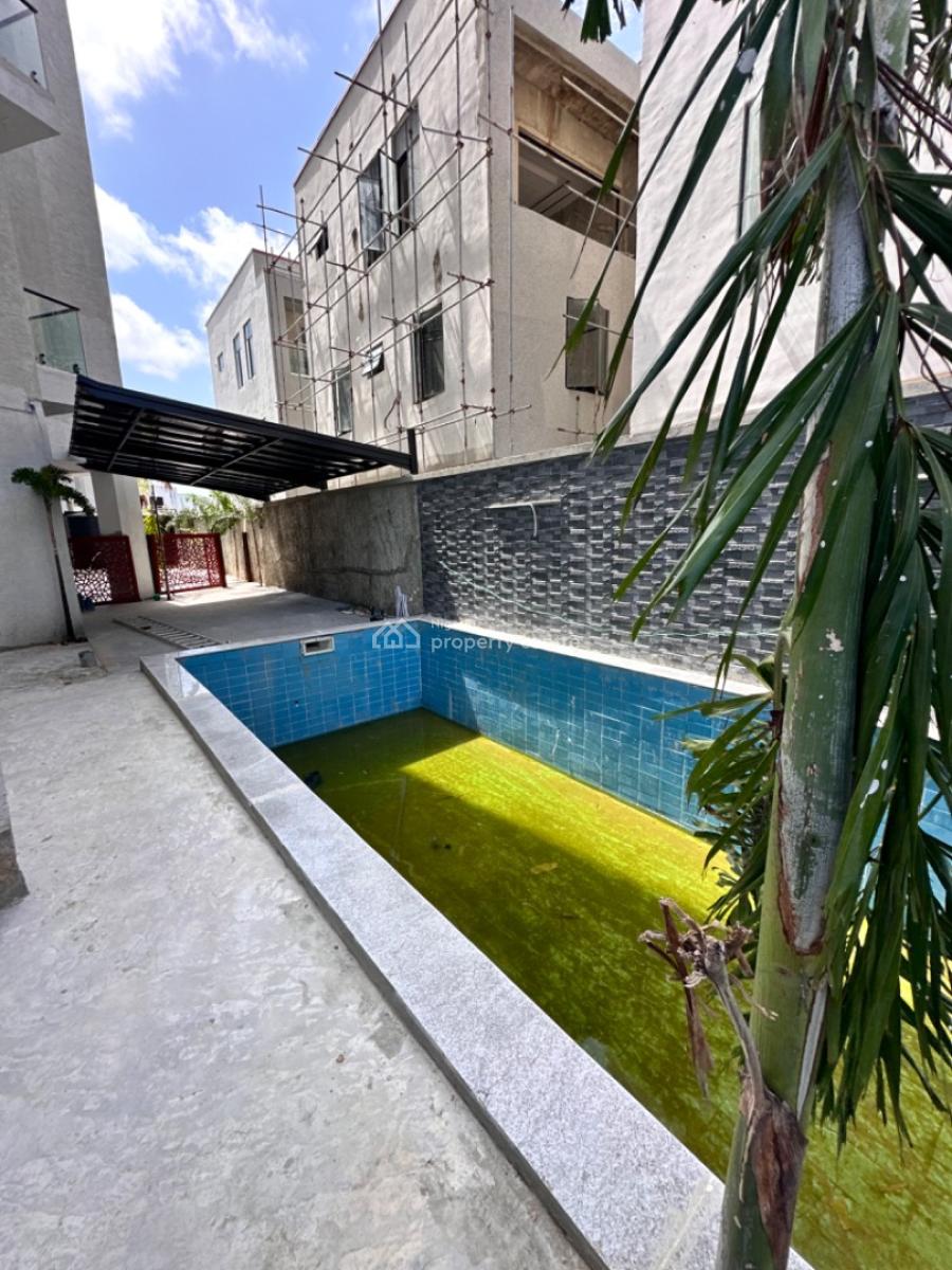 Clean and Spacious Lekki 3bedroom Apartment, Off Admiralty Way, Lekki, Lekki, Lagos, Block of Flats for Sale