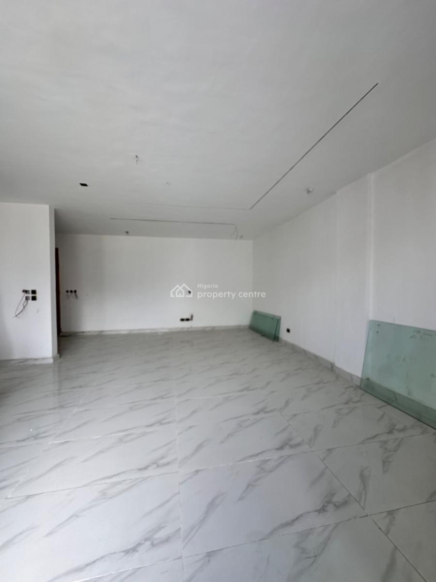 Clean and Spacious Lekki 3bedroom Apartment, Off Admiralty Way, Lekki, Lekki, Lagos, Block of Flats for Sale
