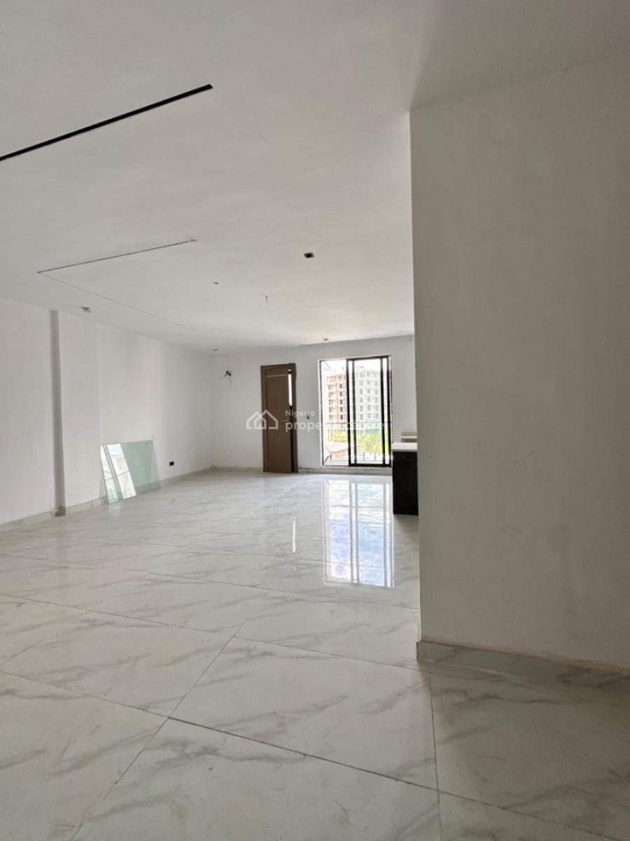 Clean and Spacious Lekki 3bedroom Apartment, Off Admiralty Way, Lekki, Lekki, Lagos, Block of Flats for Sale
