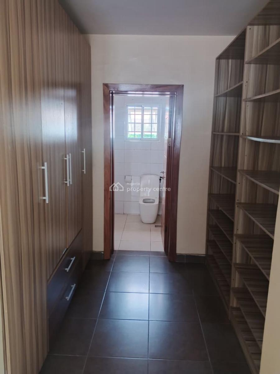3 Bedroom Flat, Lekki Phase 1, Lekki, Lagos, Flat / Apartment for Rent