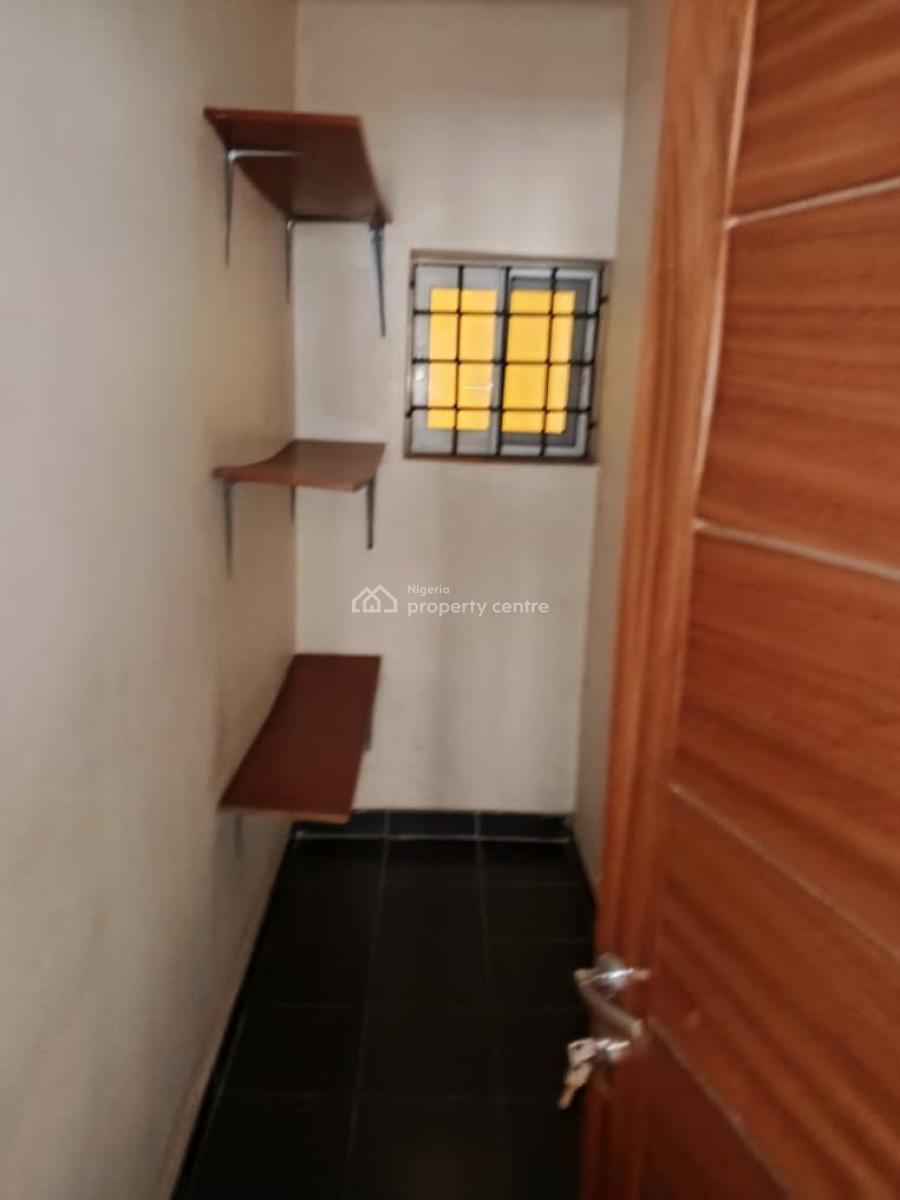 3 Bedroom Flat, Lekki Phase 1, Lekki, Lagos, Flat / Apartment for Rent