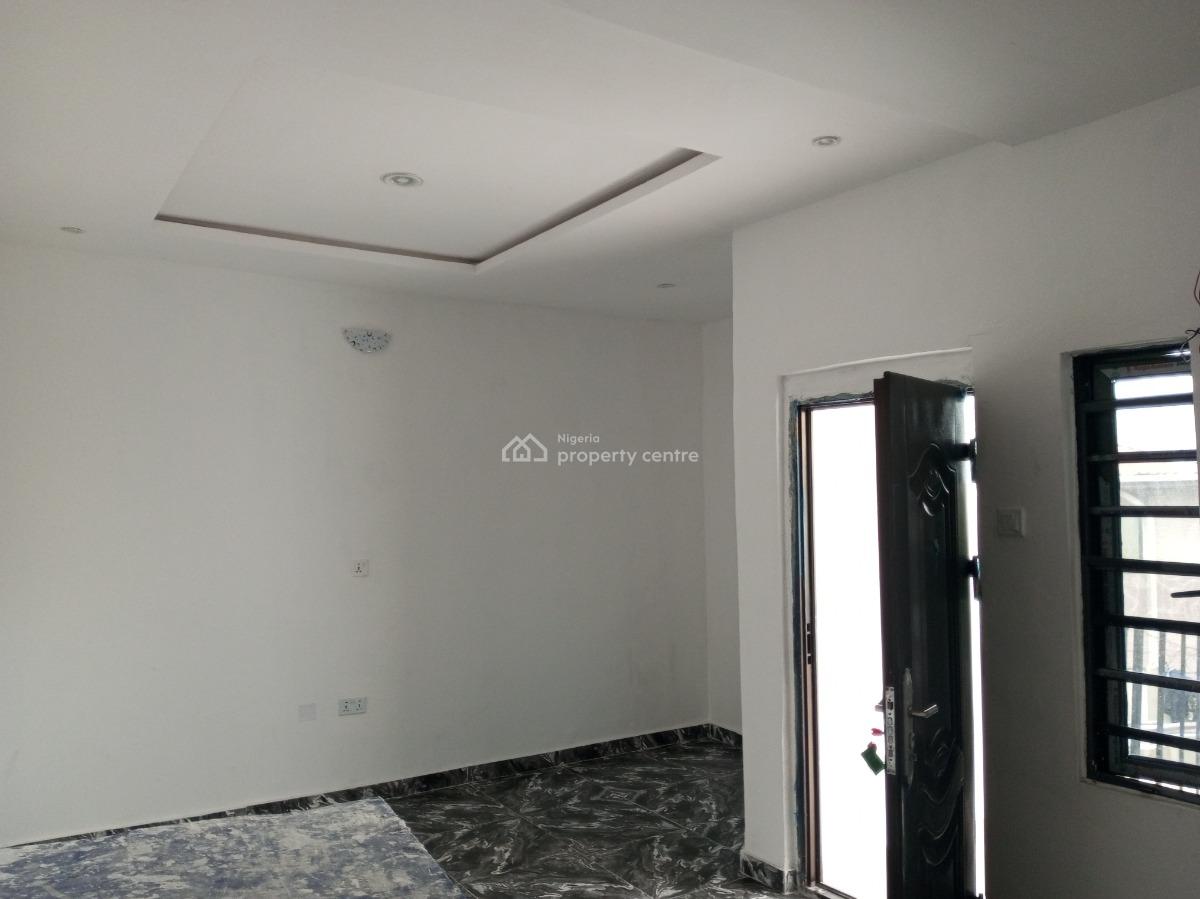 Newly Built 2bed Upstairs Along The Road Very Accessible, Badore, Ajah, Lagos, Flat / Apartment for Rent