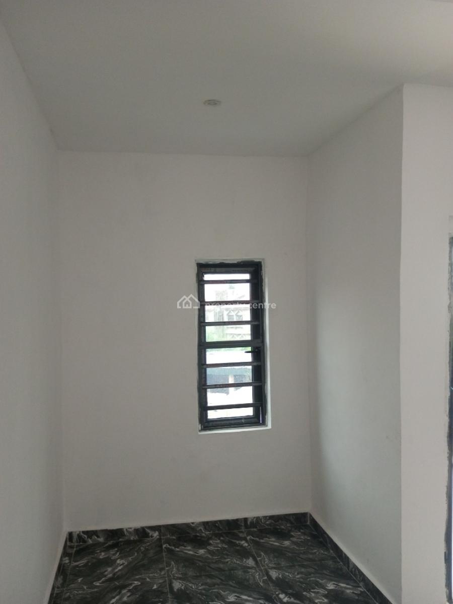 Newly Built 2bed Upstairs Along The Road Very Accessible, Badore, Ajah, Lagos, Flat / Apartment for Rent