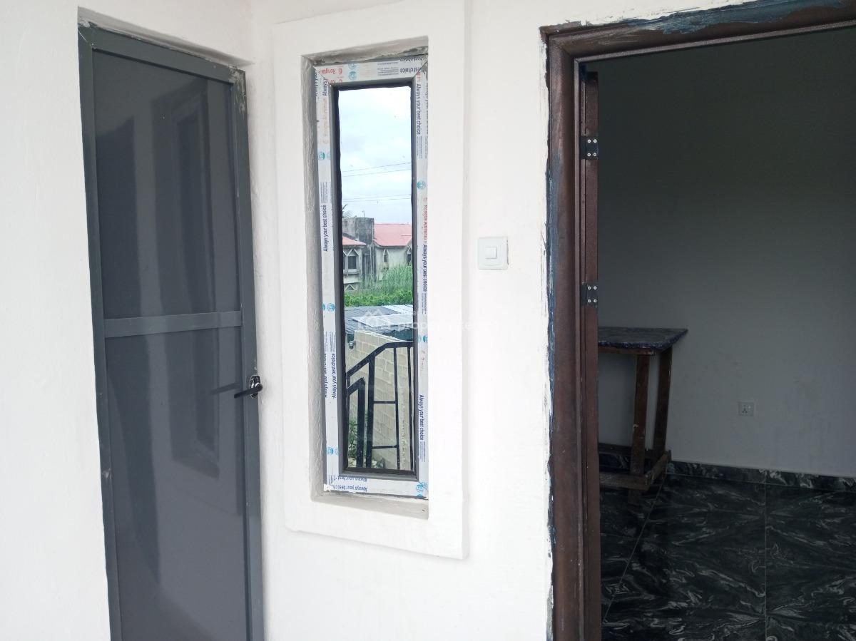 Newly Built 2bed Upstairs Along The Road Very Accessible, Badore, Ajah, Lagos, Flat / Apartment for Rent