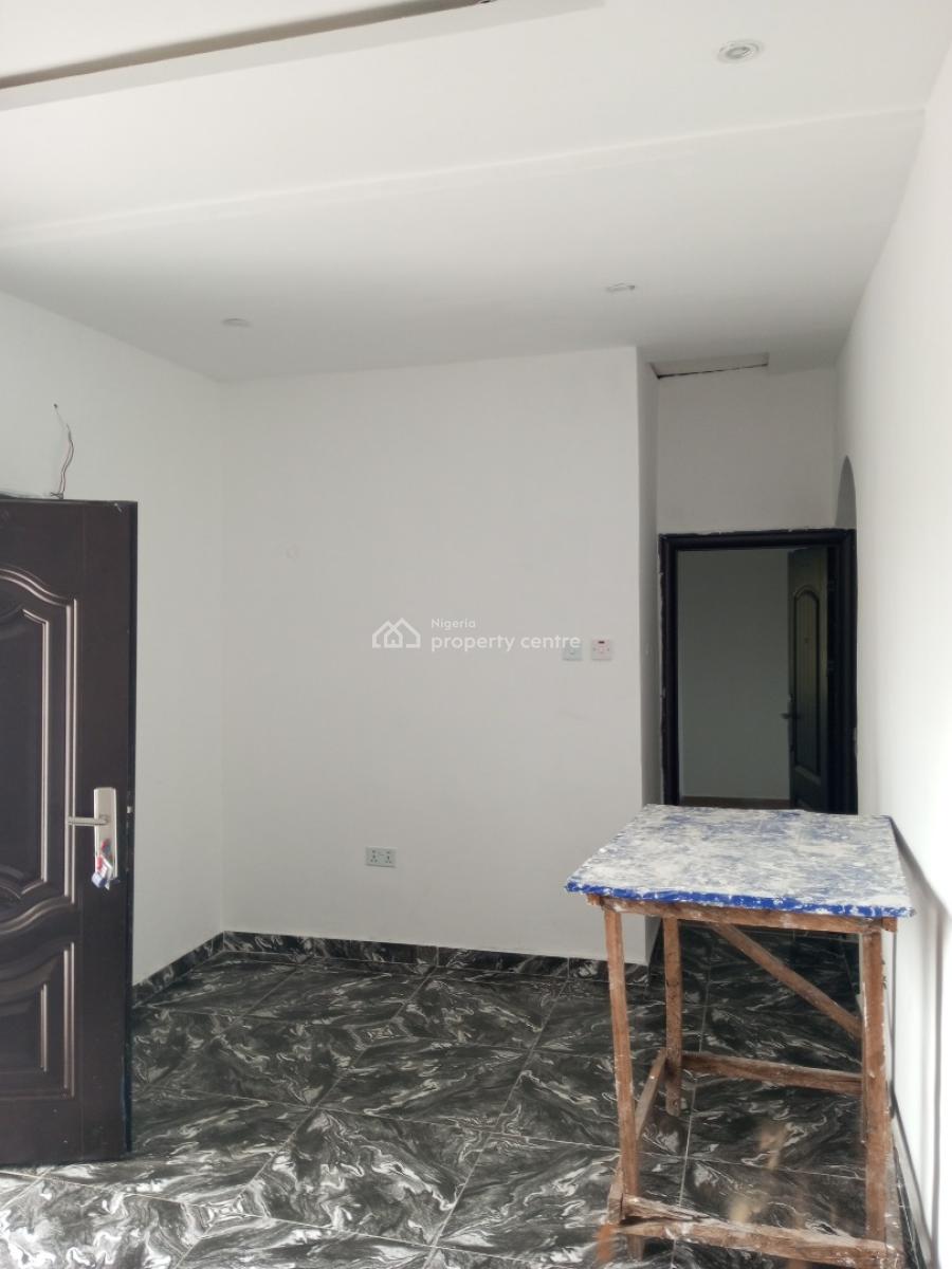 Newly Built 2bed Upstairs Along The Road Very Accessible, Badore, Ajah, Lagos, Flat / Apartment for Rent