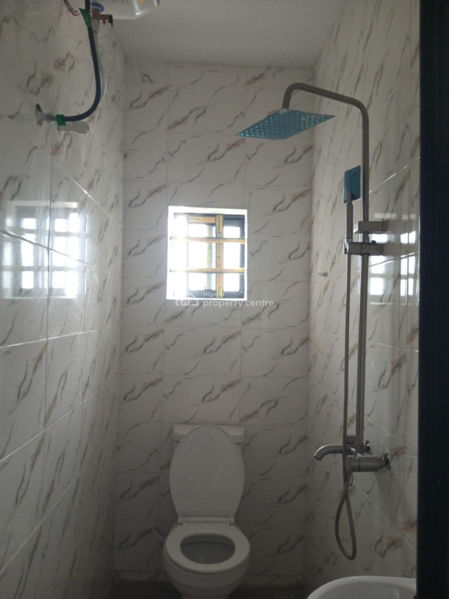 Newly Built 2bed Upstairs Along The Road Very Accessible, Badore, Ajah, Lagos, Flat / Apartment for Rent