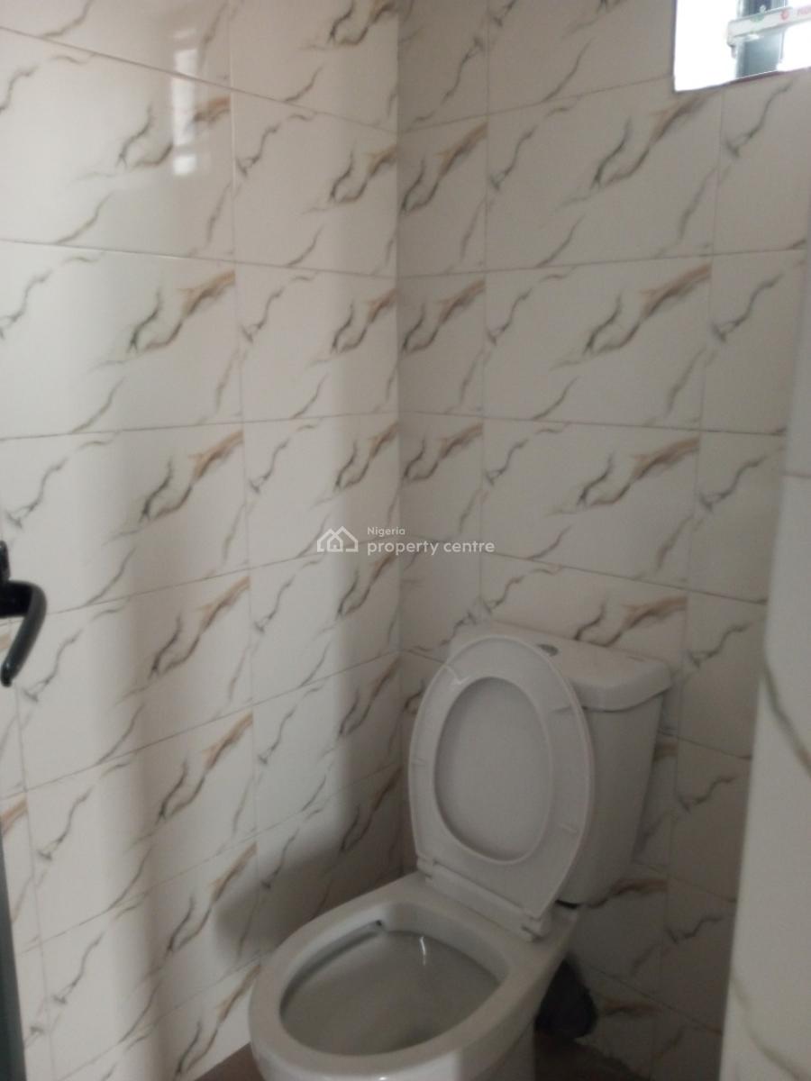 Newly Built 2bed Upstairs Along The Road Very Accessible, Badore, Ajah, Lagos, Flat / Apartment for Rent