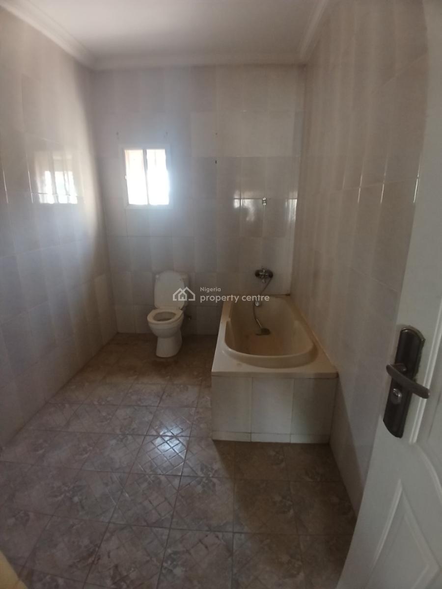 Self Compound 4 Bedroom Terace Duplex, By Brains and Hammers Estate, Galadimawa, Abuja, Terraced Duplex for Rent