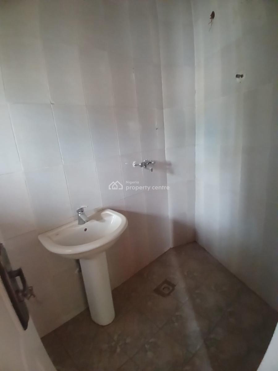 Self Compound 4 Bedroom Terace Duplex, By Brains and Hammers Estate, Galadimawa, Abuja, Terraced Duplex for Rent