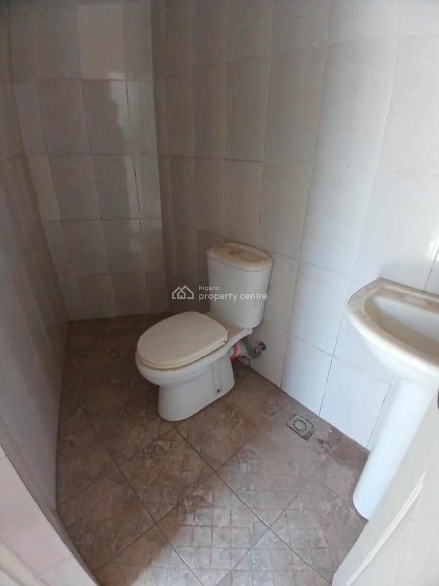 Self Compound 4 Bedroom Terace Duplex, By Brains and Hammers Estate, Galadimawa, Abuja, Terraced Duplex for Rent