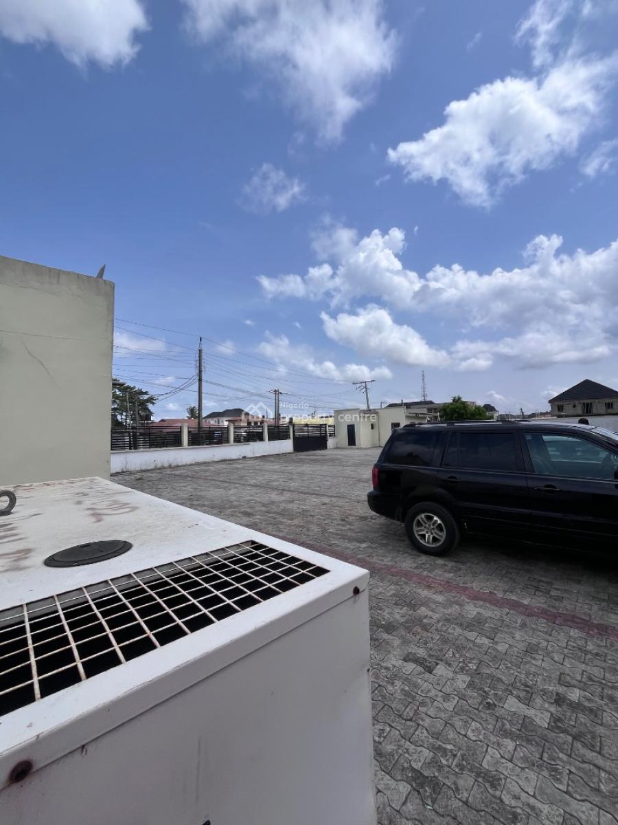 3bedroom Apartment + Bq in a Strategic  Available( 4 Units in a Block, United Estate Sangotedo 2mins Drive to Novare Mall Shoprite and 5mins, Sangotedo, Ajah, Lagos, Block of Flats for Sale