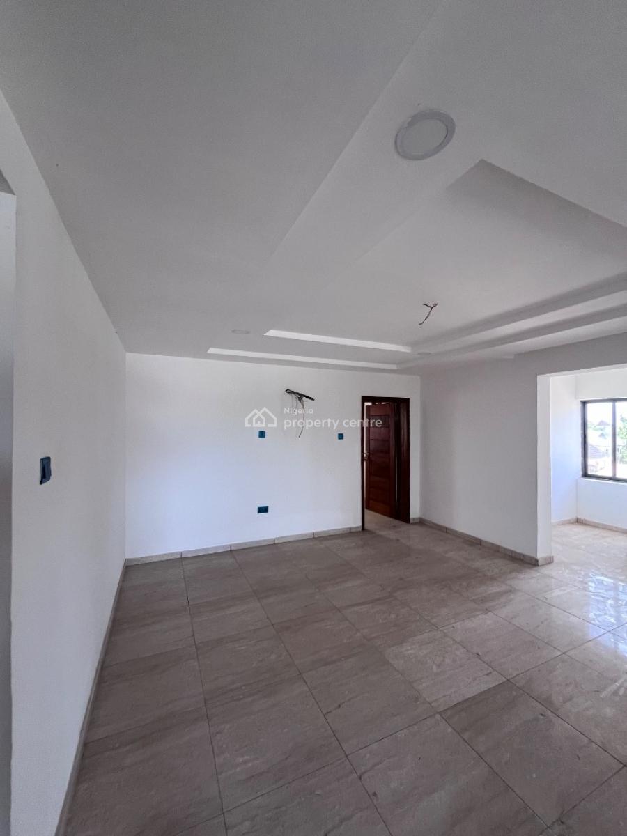 3bedroom Apartment + Bq in a Strategic  Available( 4 Units in a Block, United Estate Sangotedo 2mins Drive to Novare Mall Shoprite and 5mins, Sangotedo, Ajah, Lagos, Block of Flats for Sale