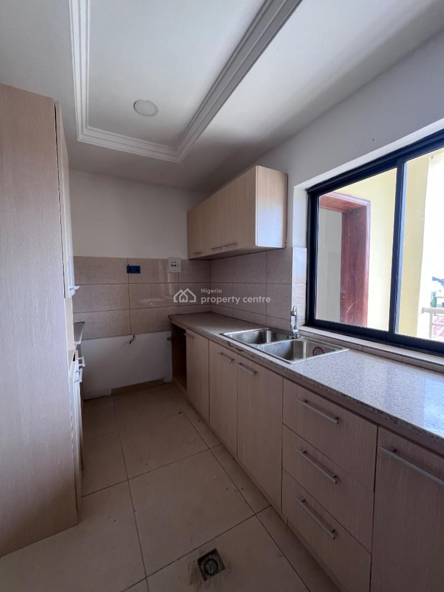 3bedroom Apartment + Bq in a Strategic  Available( 4 Units in a Block, United Estate Sangotedo 2mins Drive to Novare Mall Shoprite and 5mins, Sangotedo, Ajah, Lagos, Block of Flats for Sale