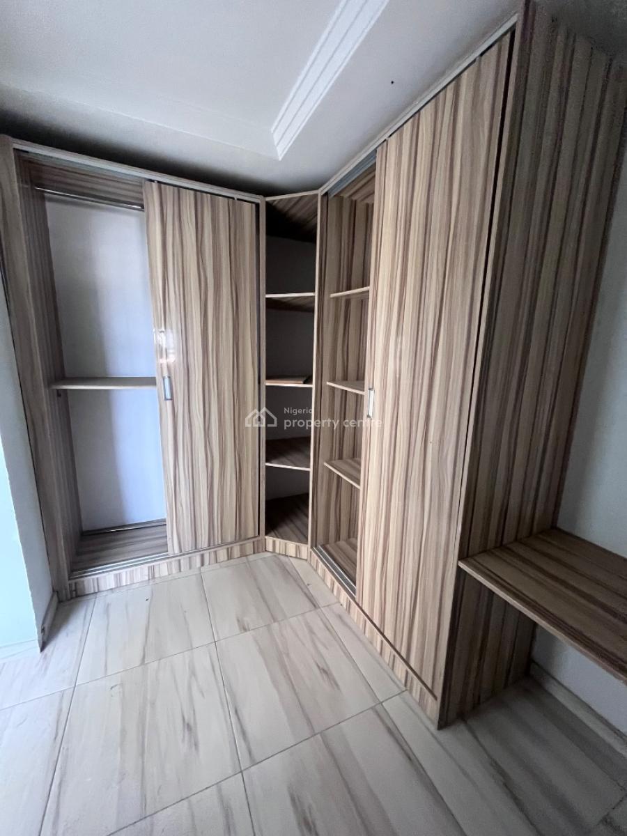 3bedroom Apartment + Bq in a Strategic  Available( 4 Units in a Block, United Estate Sangotedo 2mins Drive to Novare Mall Shoprite and 5mins, Sangotedo, Ajah, Lagos, Block of Flats for Sale