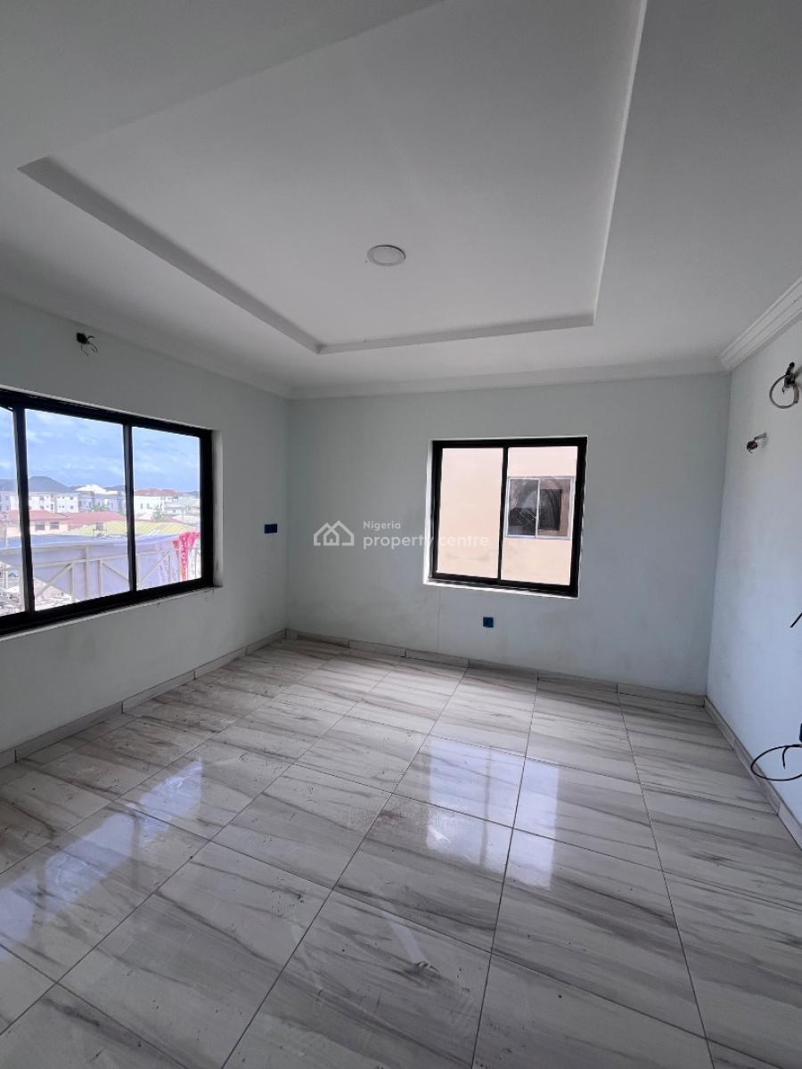 3bedroom Apartment + Bq in a Strategic  Available( 4 Units in a Block, United Estate Sangotedo 2mins Drive to Novare Mall Shoprite and 5mins, Sangotedo, Ajah, Lagos, Block of Flats for Sale