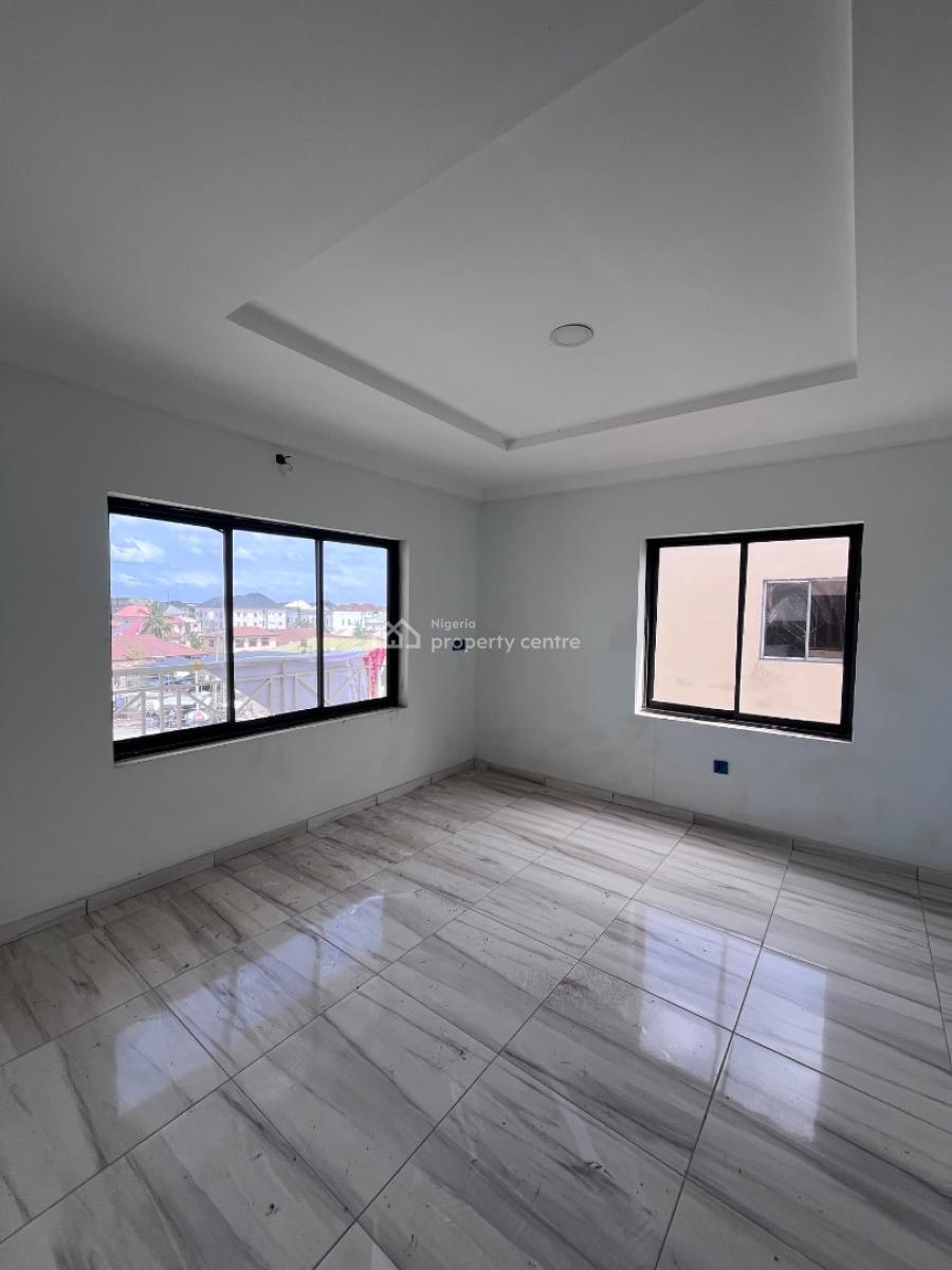3bedroom Apartment + Bq in a Strategic  Available( 4 Units in a Block, United Estate Sangotedo 2mins Drive to Novare Mall Shoprite and 5mins, Sangotedo, Ajah, Lagos, Block of Flats for Sale