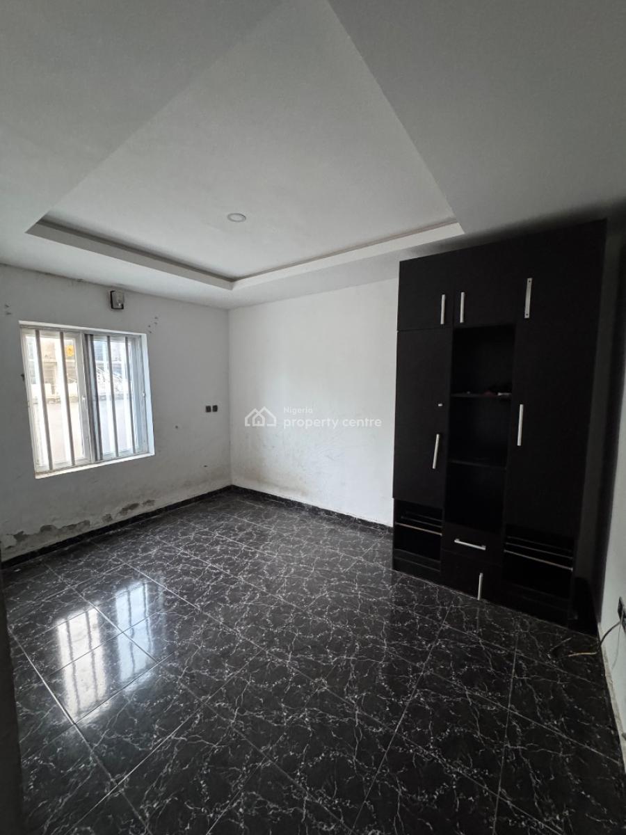 5 Units of 2 Bedrooms Apartments + 1 Unit of 3 Bedrooms Apartment, Kajola Estate, Awoyaya, Ibeju Lekki, Lagos, Block of Flats for Sale