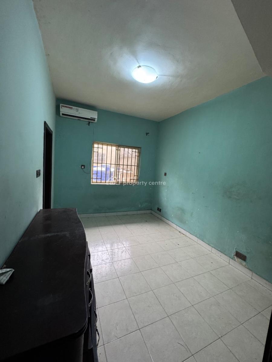Spacious 4 Bedroom Semi Detached Duplex + 2 Bq, Lekki Phase 1, Lekki, Lagos, Semi-detached Duplex for Rent