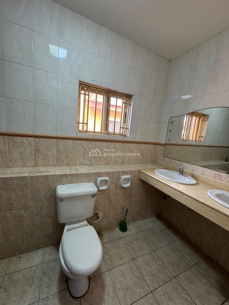 Spacious 4 Bedroom Semi Detached Duplex + 2 Bq, Lekki Phase 1, Lekki, Lagos, Semi-detached Duplex for Rent