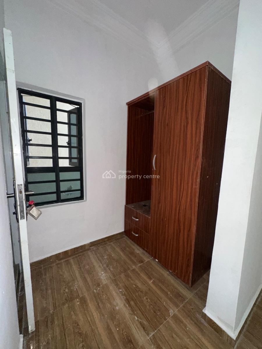 Specious and Service 2bedroom Apartment, Ilasan Lekki, Lekki, Lagos, Flat / Apartment for Rent