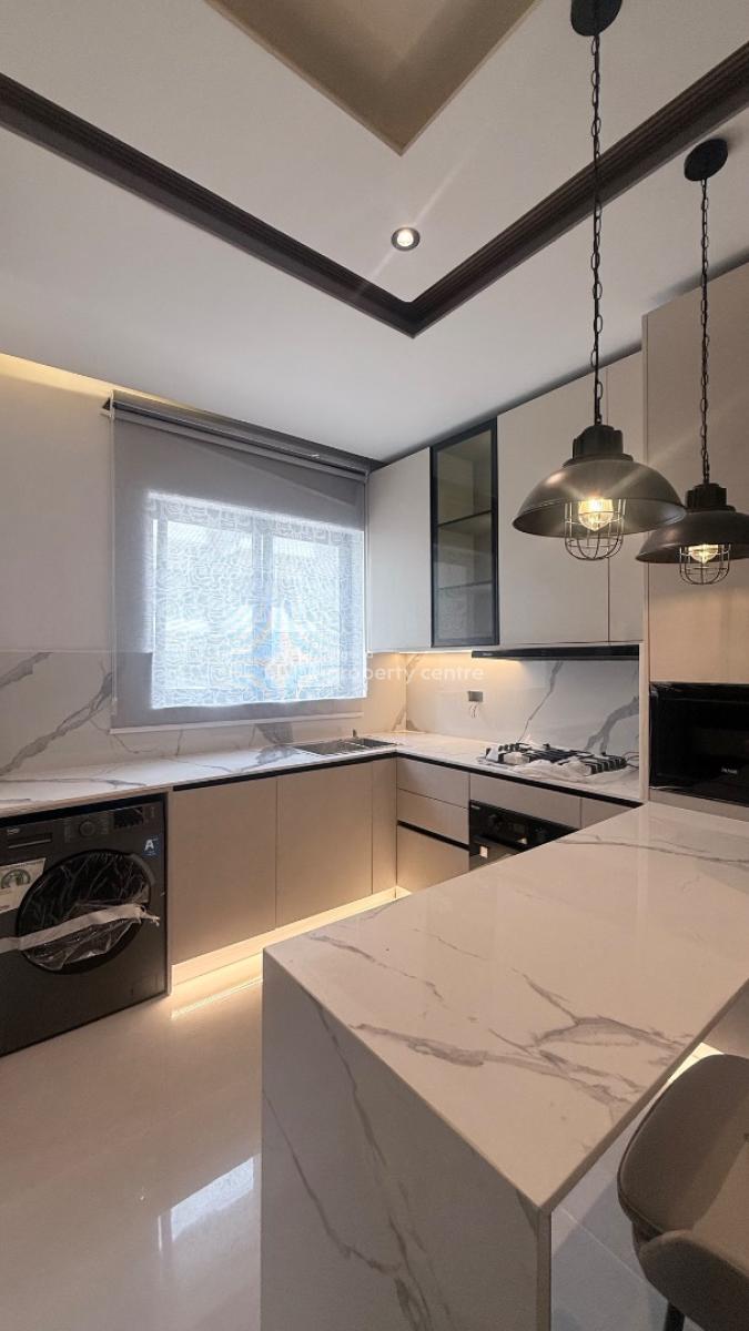 Luxury 2/3 Bedroom Apartment  with Swimming Pool, Lekki, Lekki Phase 1, Lekki, Lagos, Block of Flats for Sale