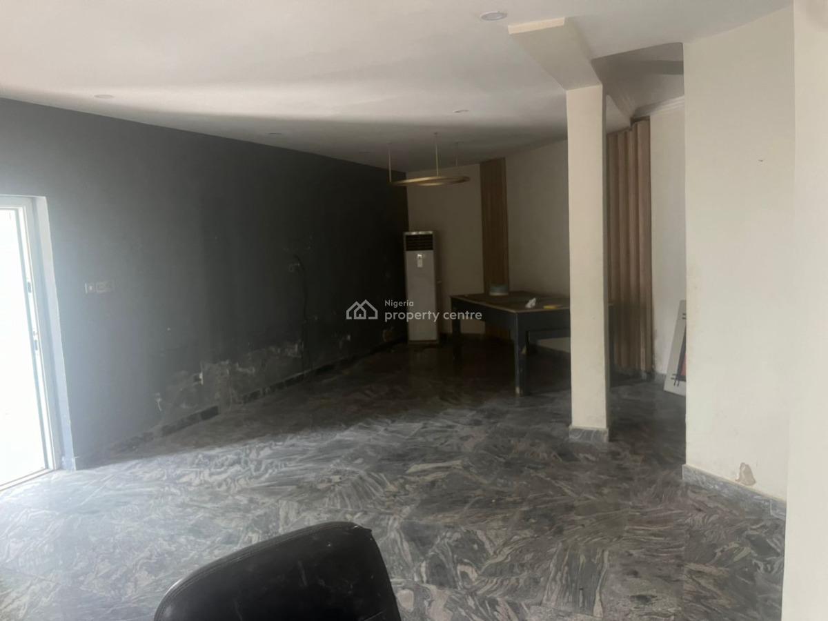 a Well Built Up 4 Bedroom Semi Detached House Ensuit, Lekki Phase 1, Lekki, Lagos, Semi-detached Duplex for Rent