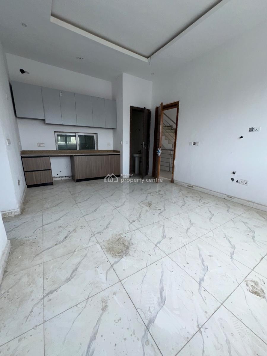 Specious Service 2bedroom Apartment, Ilasan, Lekki, Lagos, Flat / Apartment for Rent