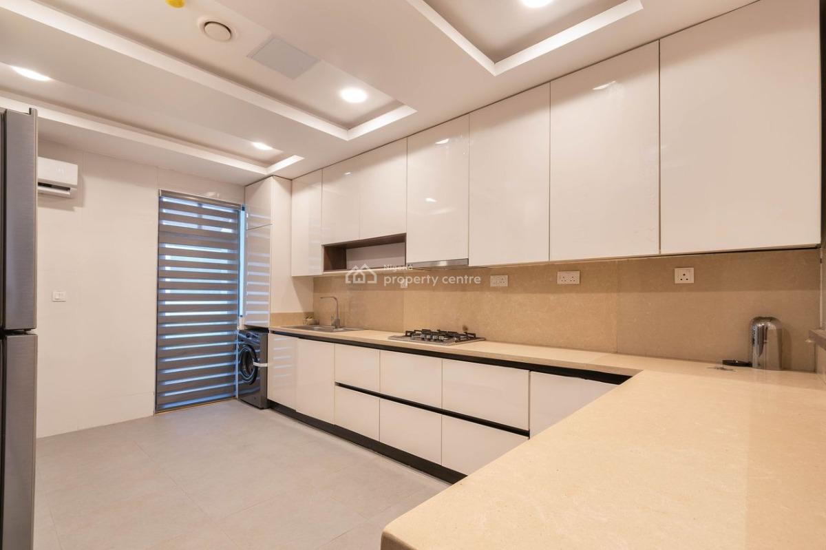 Well Furnished 2bed Apartment with a Swimming Pool, Lekki Phase 1, Lekki, Lagos, Flat / Apartment for Rent