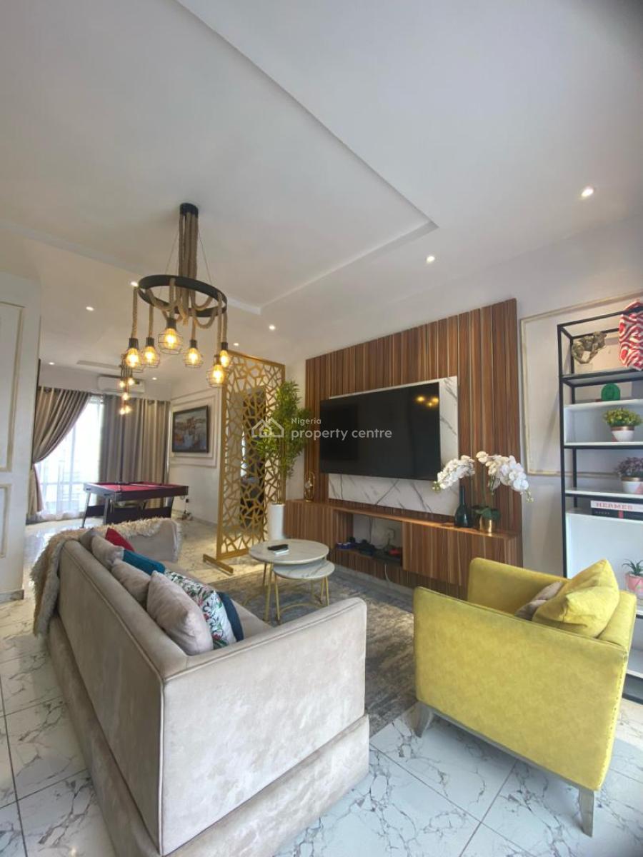 a Well Maintained 2 Bedroom Flat, Lekki Phase 1, Lekki, Lagos, Flat / Apartment for Sale