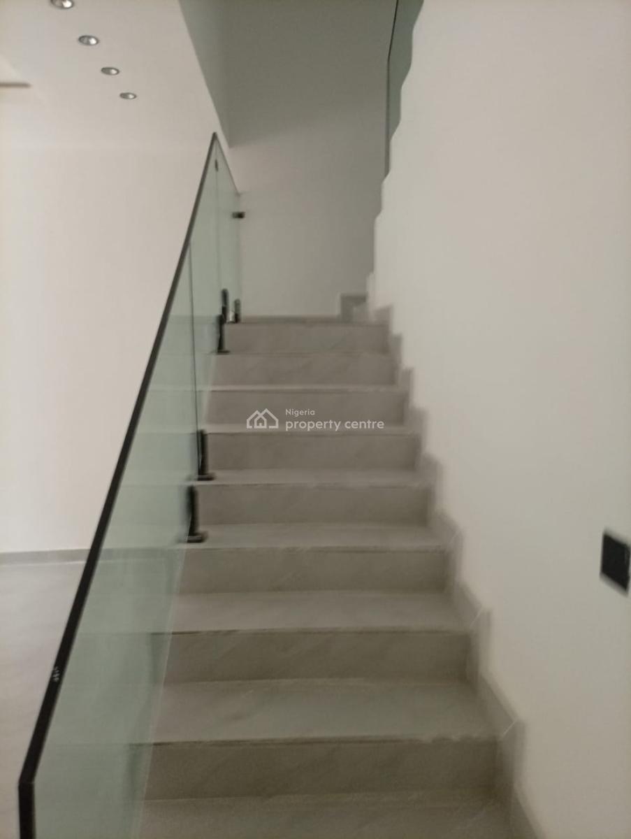 Beautifully Finished 3 Bedroom Maisonette with Swimming Pool, Lekki Phase 1, Lekki, Lagos, Flat / Apartment for Sale