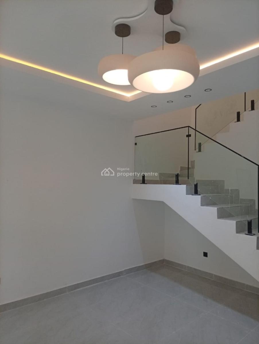 Beautifully Finished 3 Bedroom Maisonette with Swimming Pool, Lekki Phase 1, Lekki, Lagos, Flat / Apartment for Sale