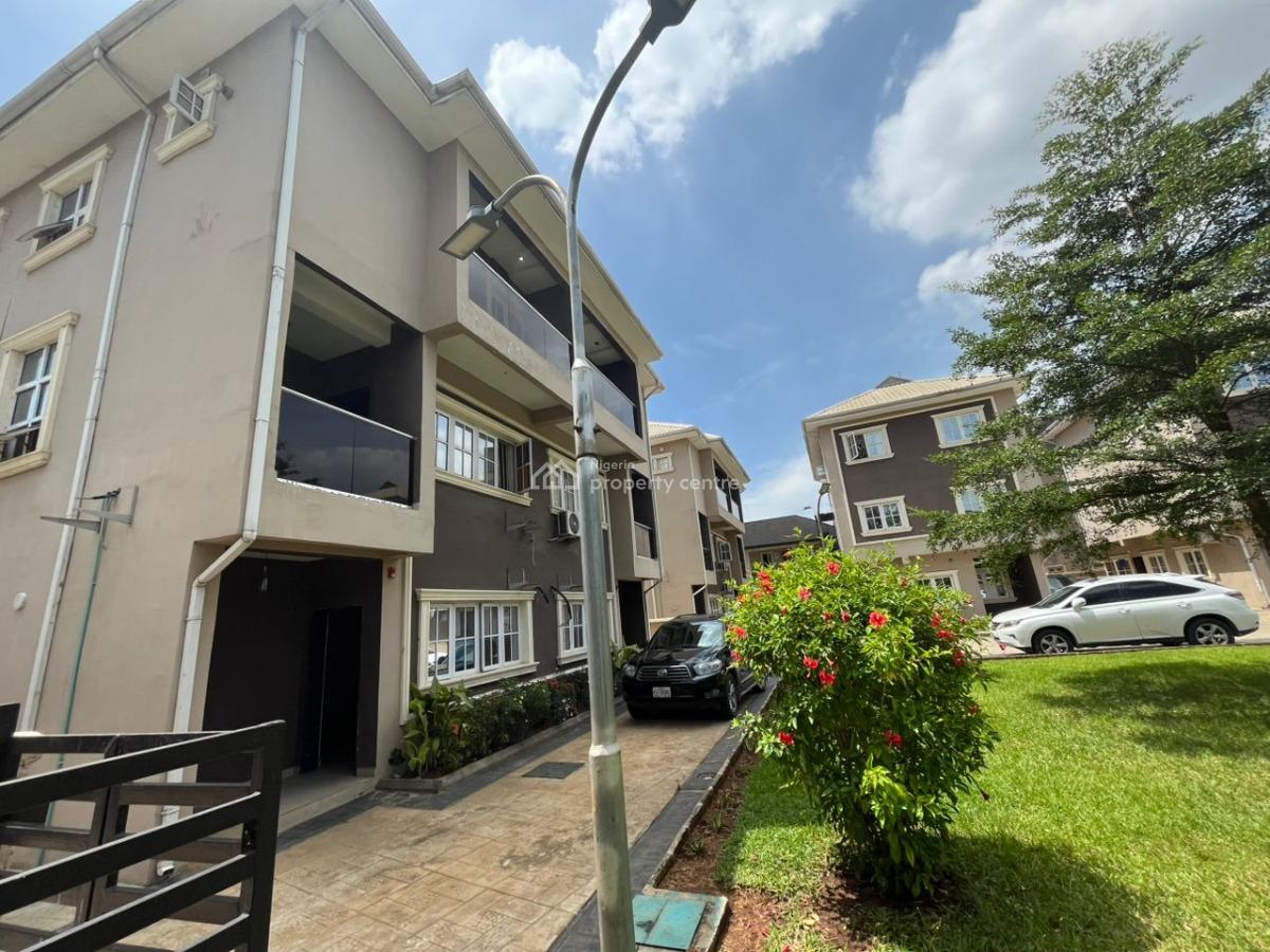 Fully Serviced Semi Detached 4 Bedroom House Plus a Bq, Ikeja Gra, Ikeja, Lagos, Semi-detached Duplex for Rent