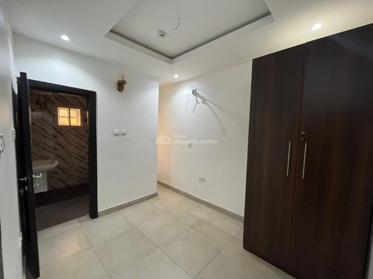Fully Serviced Semi Detached 4 Bedroom House Plus a Bq, Ikeja Gra, Ikeja, Lagos, Semi-detached Duplex for Rent