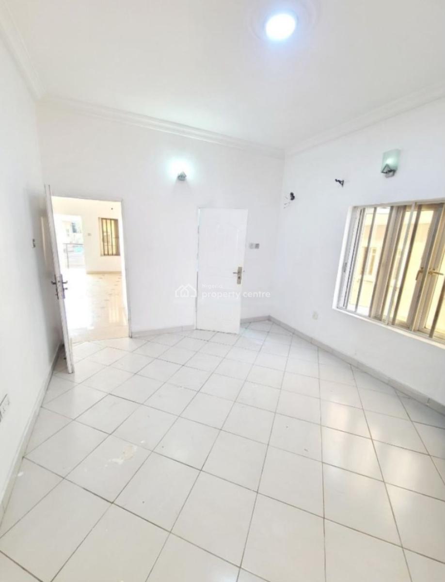 Newly Renovated 4 Bedroom Terrace Duplex, Osapa, Lekki, Lagos, Terraced Duplex for Rent