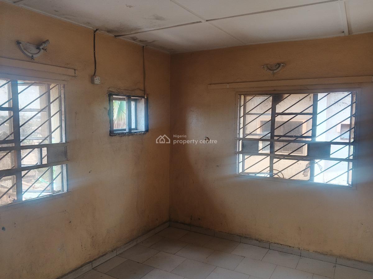 4 Bedrooms Semi Detached House with 2 Rooms Bq Lsdpc Prototype, Adekule Bisi St, Hillview Zone, Gra, Ogudu, Lagos, Semi-detached Duplex for Rent