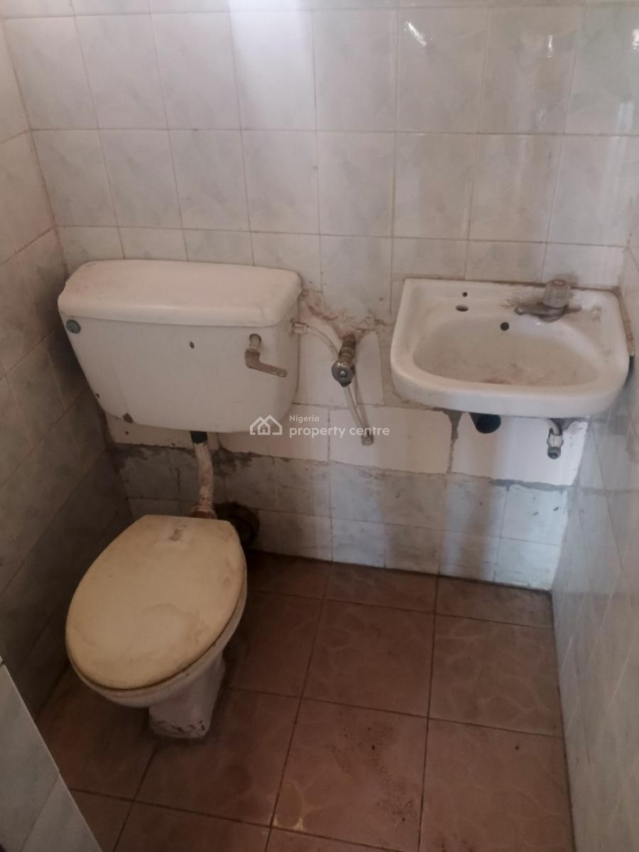 4 Bedrooms Semi Detached House with 2 Rooms Bq Lsdpc Prototype, Adekule Bisi St, Hillview Zone, Gra, Ogudu, Lagos, Semi-detached Duplex for Rent