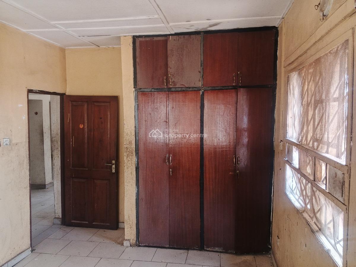 4 Bedrooms Semi Detached House with 2 Rooms Bq Lsdpc Prototype, Adekule Bisi St, Hillview Zone, Gra, Ogudu, Lagos, Semi-detached Duplex for Rent