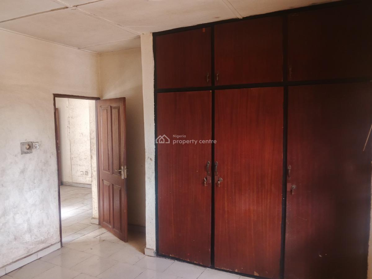 4 Bedrooms Semi Detached House with 2 Rooms Bq Lsdpc Prototype, Adekule Bisi St, Hillview Zone, Gra, Ogudu, Lagos, Semi-detached Duplex for Rent