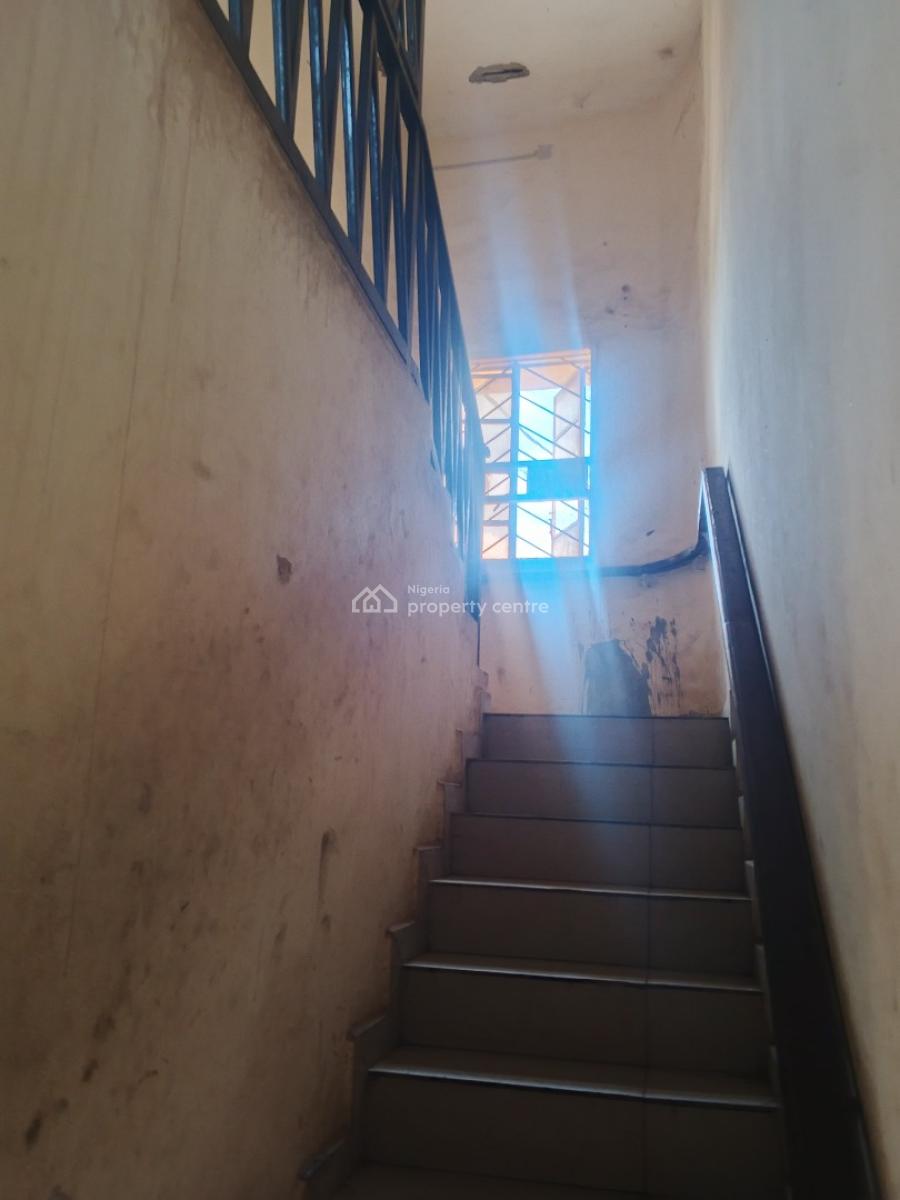 4 Bedrooms Semi Detached House with 2 Rooms Bq Lsdpc Prototype, Adekule Bisi St, Hillview Zone, Gra, Ogudu, Lagos, Semi-detached Duplex for Rent