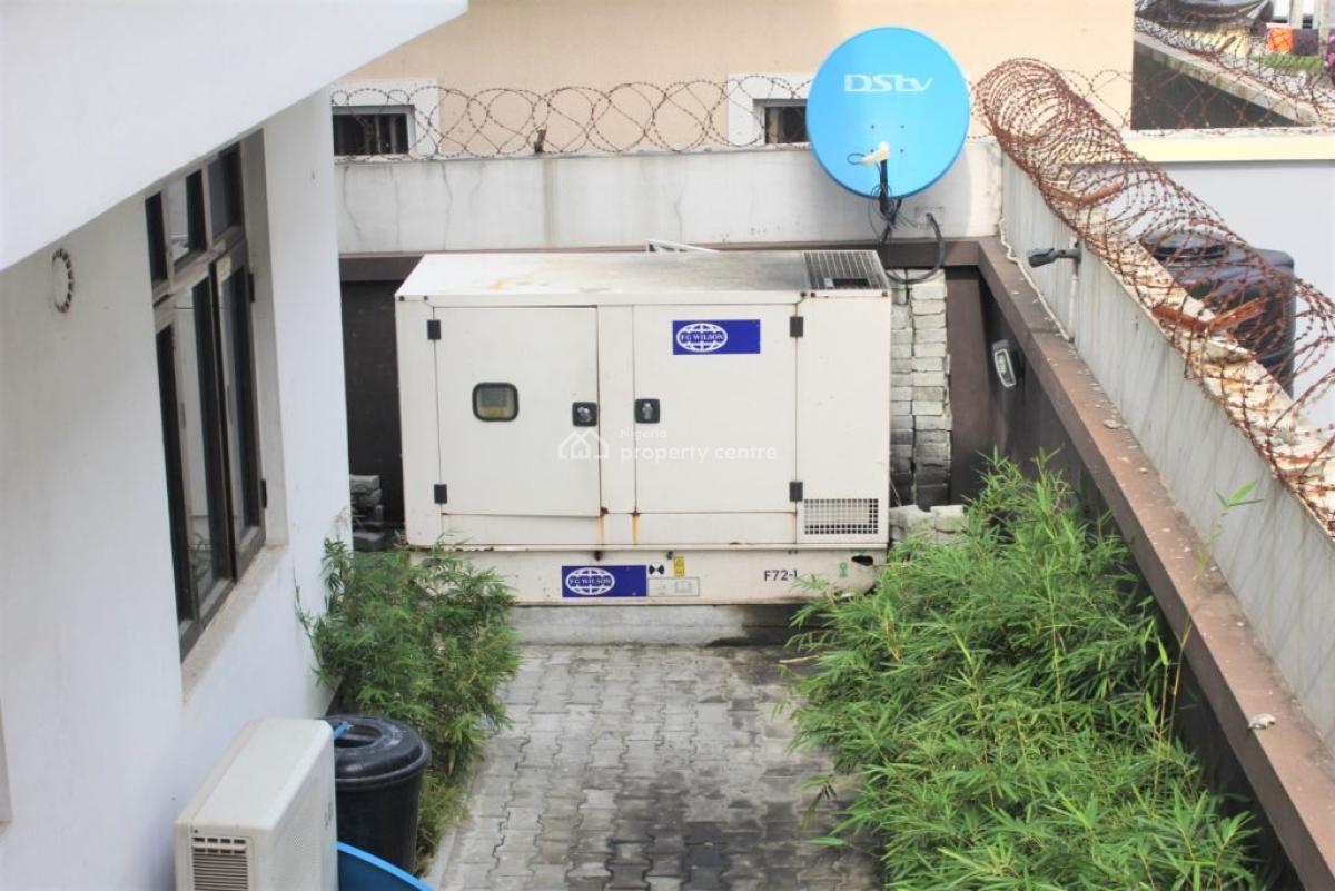 Well Built One Bedroom Apartment with 2 Toilets in Lekki Phase 1, Abiodun Opiefa, Lekki Phase 1, Lekki, Lagos, Mini Flat (room and Parlour) for Rent