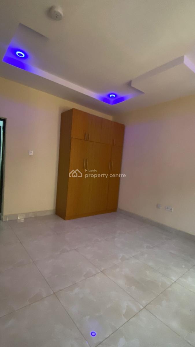 Spacious 3 Bedroom Flat  Lifecamp, Lifecamp (before Stella Marris), Life Camp, Abuja, Flat / Apartment for Rent