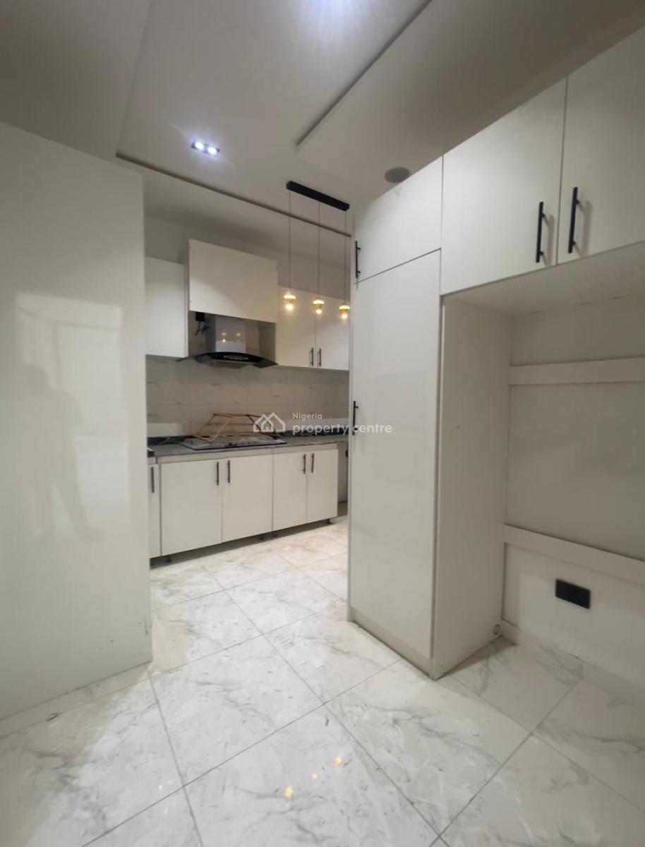 Nicely Finished 4 Bedroom Terrace Duplex with Bq, Ologolo, Lekki, Lagos, Terraced Duplex for Sale