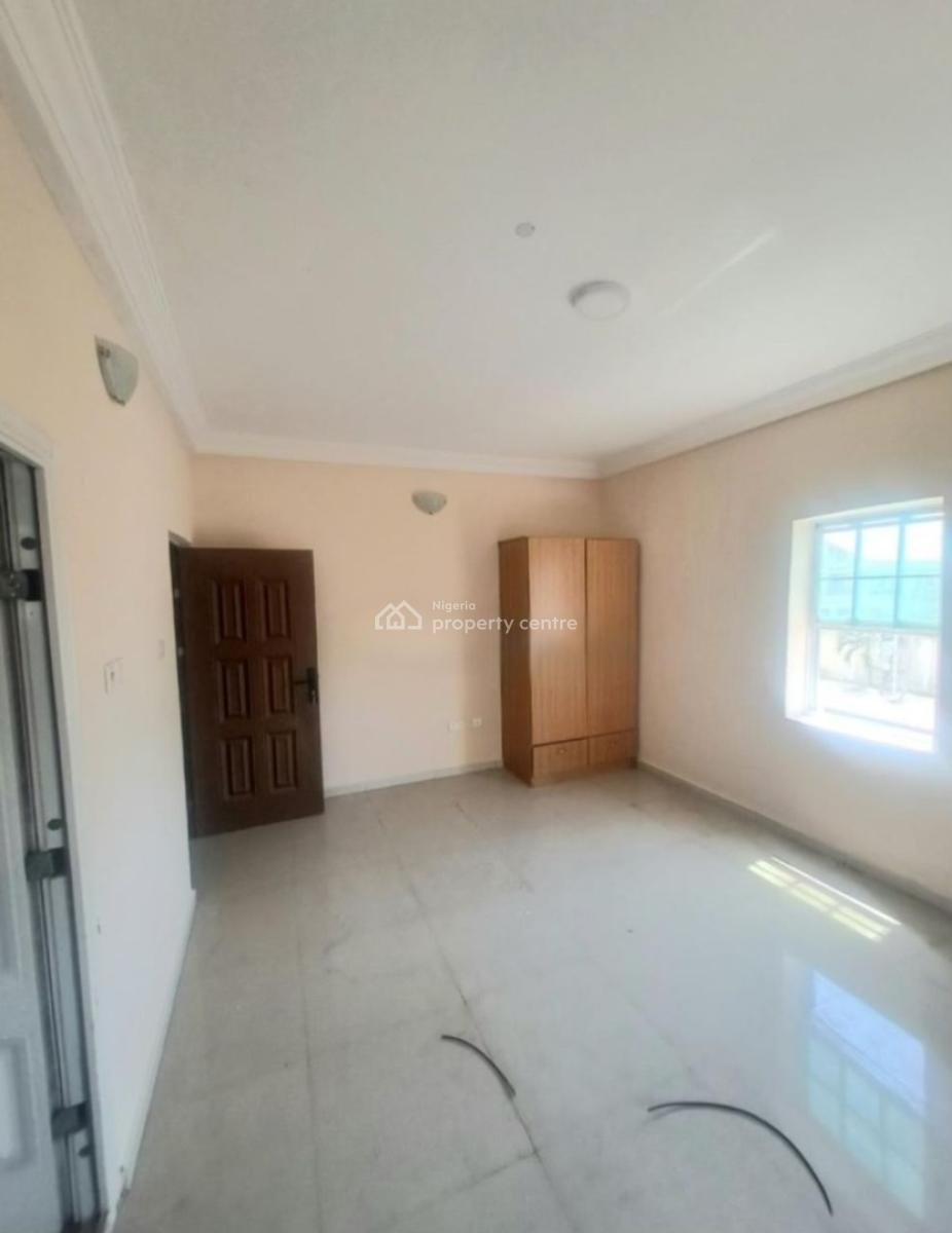 Well Built 2 Bedroom Apartment, Victoria Island (vi), Lagos, Flat / Apartment for Rent