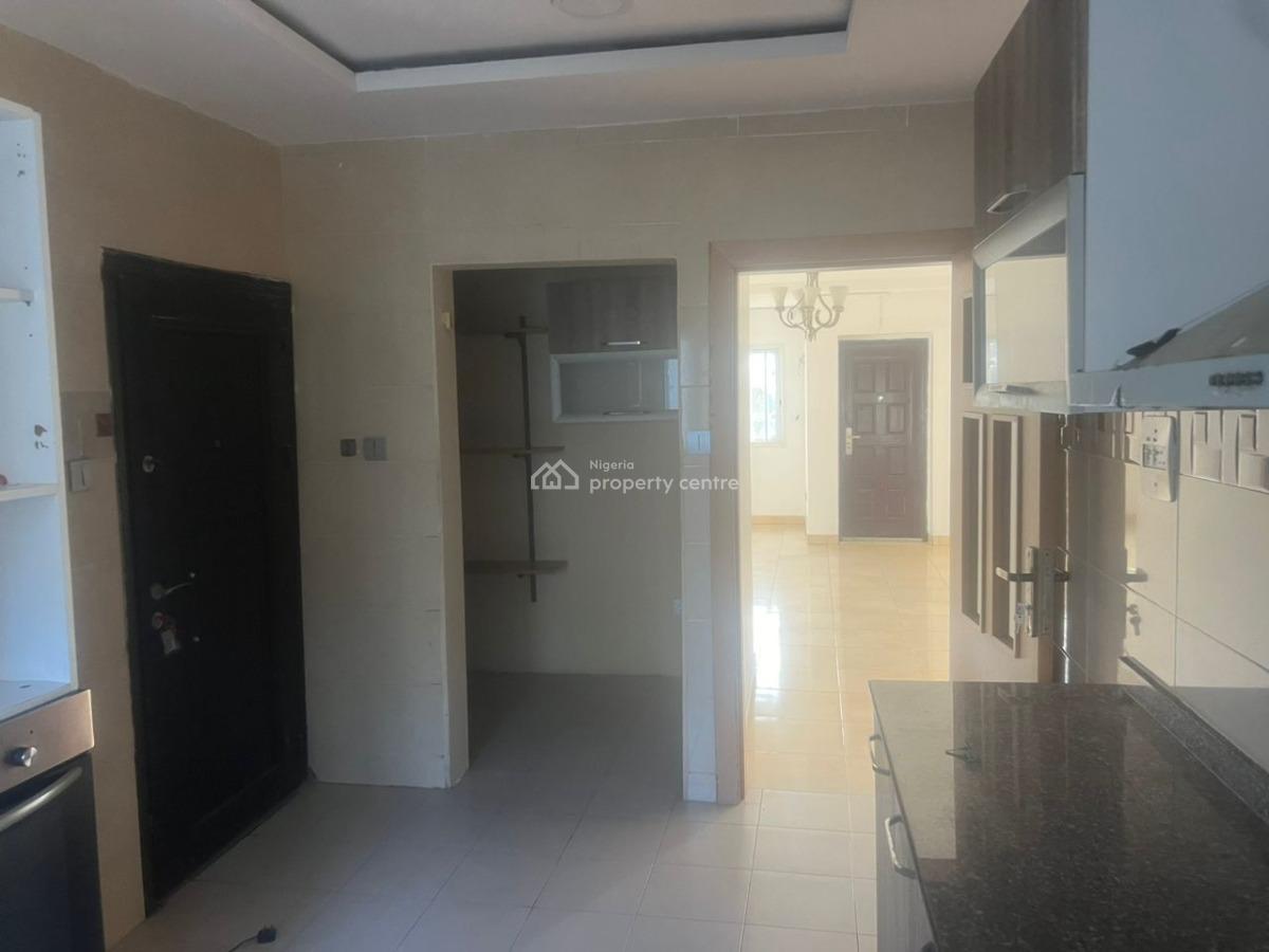 Service 3 Bedroom Apartment, a Servant Room, Victoria Island (vi), Lagos, Flat / Apartment for Rent